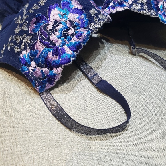 Victoria's Secret Navy Blue Floral Embroidered Babydoll Cami Top Y2K 36D - Picture 5 of 11